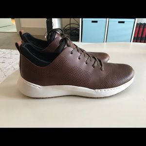 Dr. Scholl’s Henry Sneaker